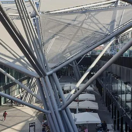 Alojamento de Acomodação e Pequeno-almoço La Partenopea