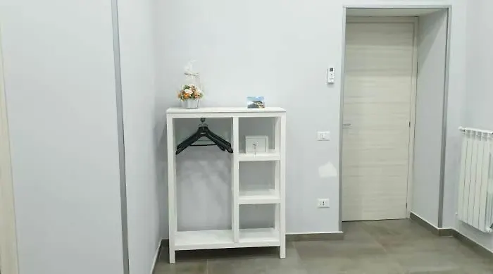 Alojamento de Acomodação e Pequeno-almoço La Partenopea 3*