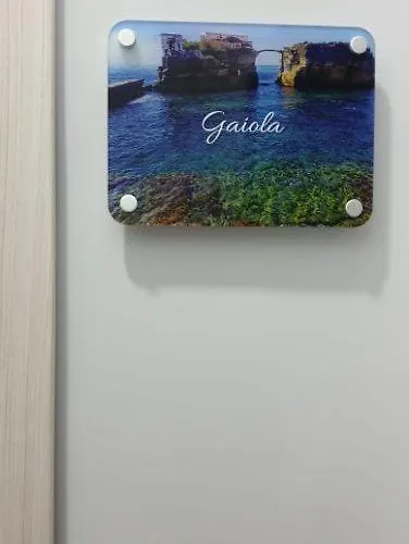 La Citta Partenopea לינה וארוחת בוקר 3*