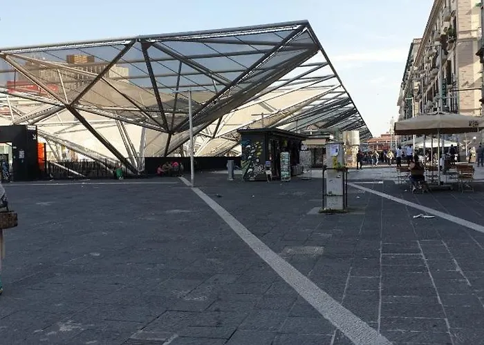 La Citta Partenopea לינה וארוחת בוקר נאפולי